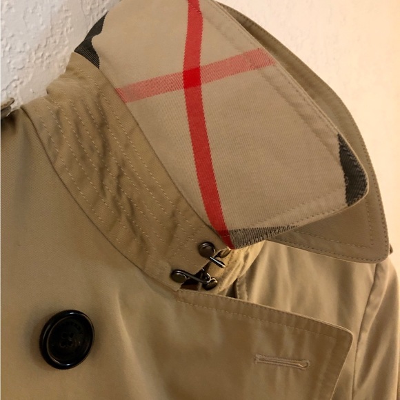 Burberry Tan Trench Coat - Picture 6 of 8